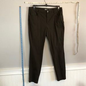 Style & Co size 16 Curvy Skinny Leg Stretch.